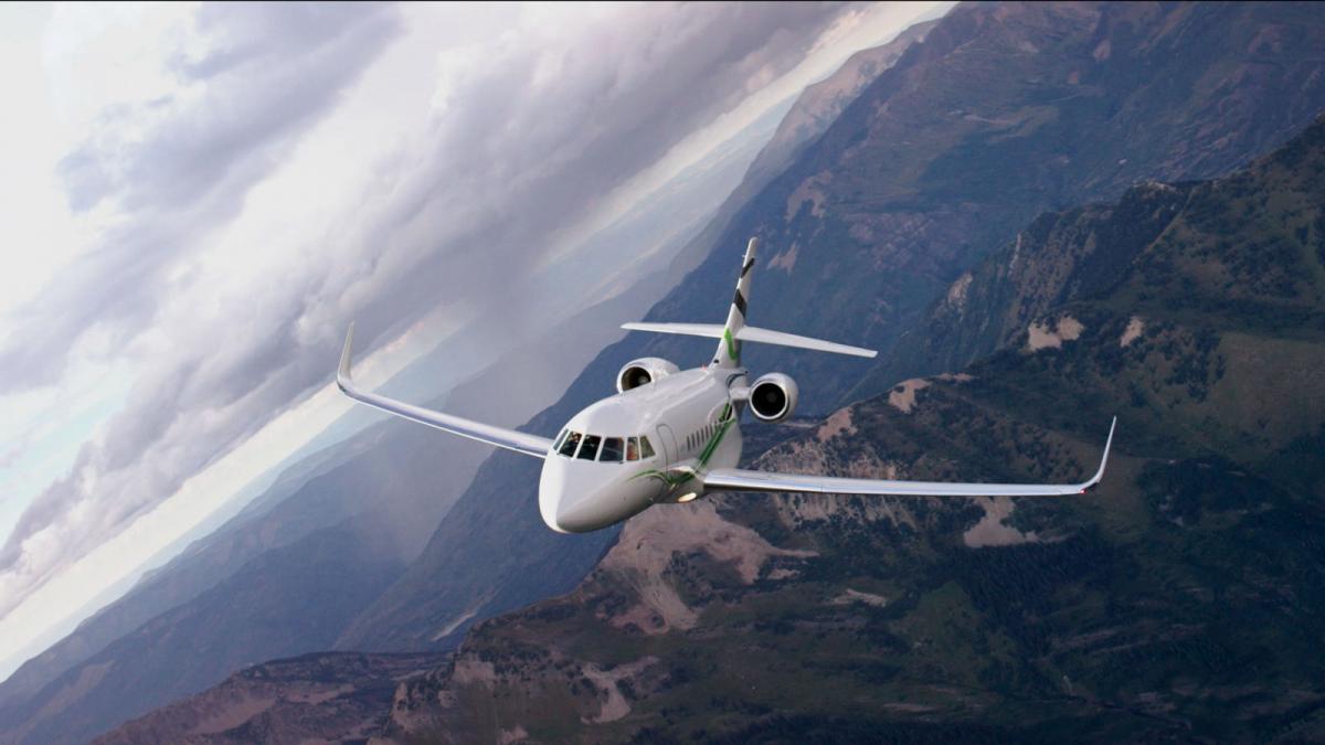 Dassault Falcon 2000S cabin for Las Vegas charter