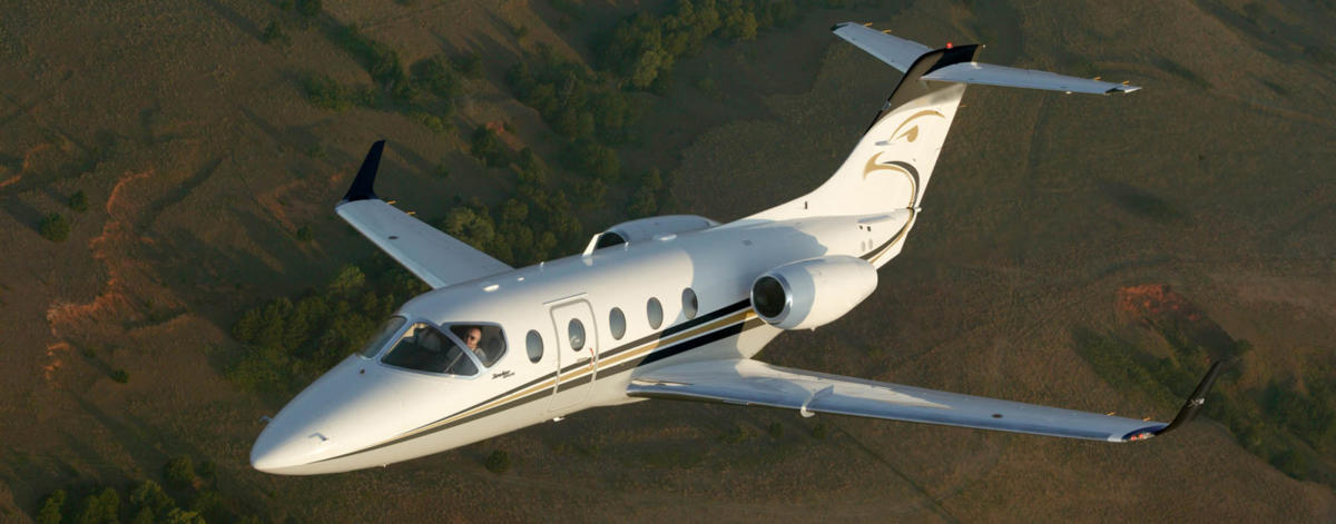 Hawker 400XP cabin for Las Vegas charter