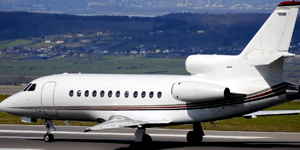Dassault Falcon 900 view for Las Vegas charter