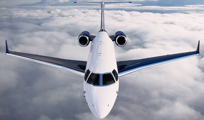 Embraer Legacy 450 cabin for Las Vegas charter
