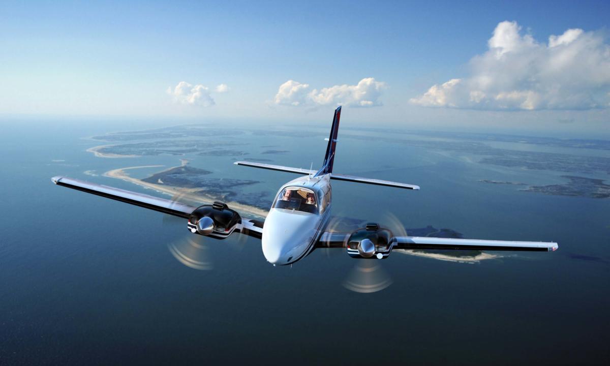 Beechcraft Baron G58 cabin for Las Vegas charter